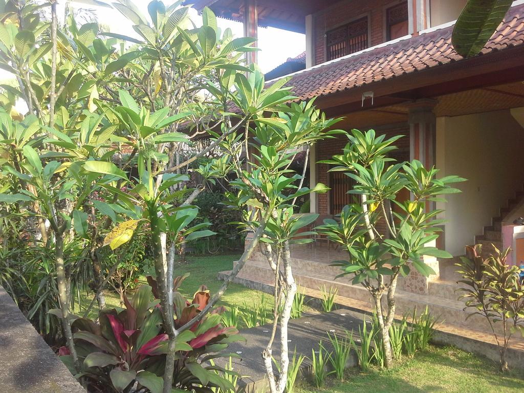 Dewi Ayu Accomodation Ubud  Exterior photo